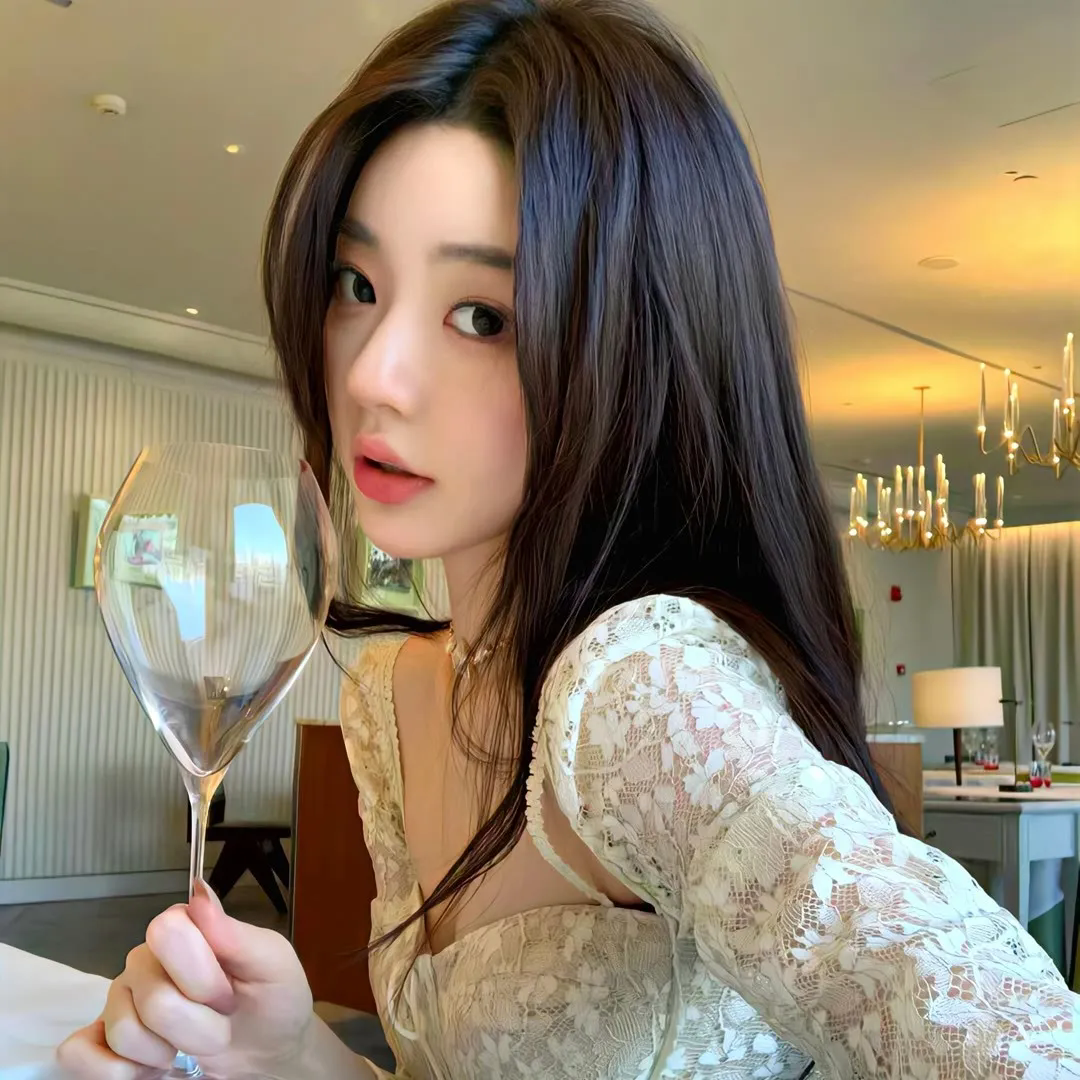 路边捡个老公有亿点强